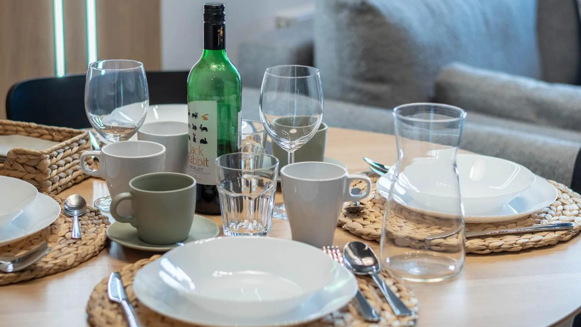 Warta Flow Apartment بوزنان بولندا