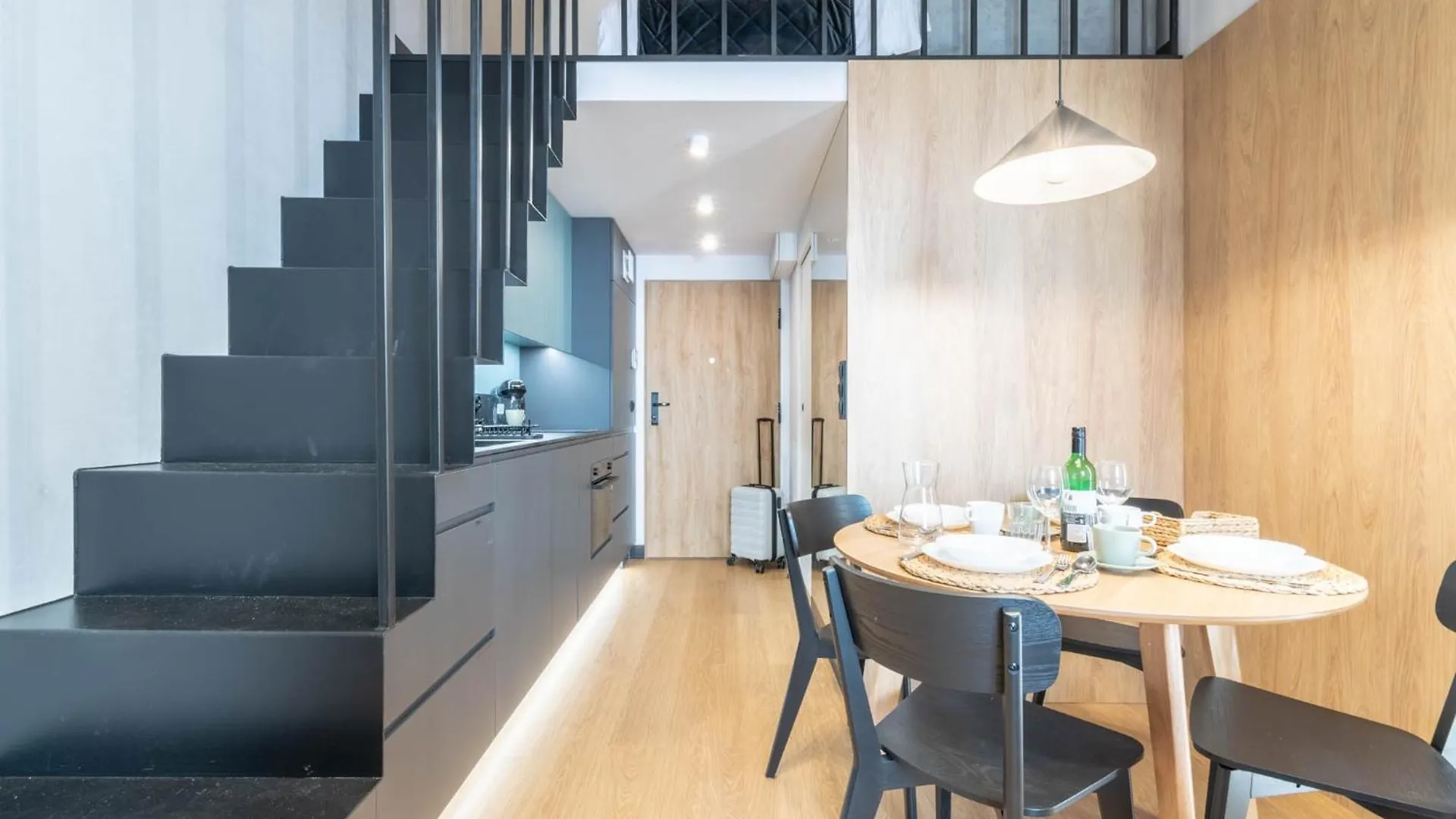 Warta Flow Apartment بوزنان بولندا