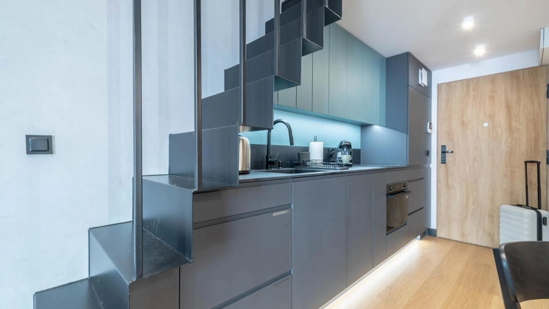 Warta Flow Apartment بوزنان بولندا