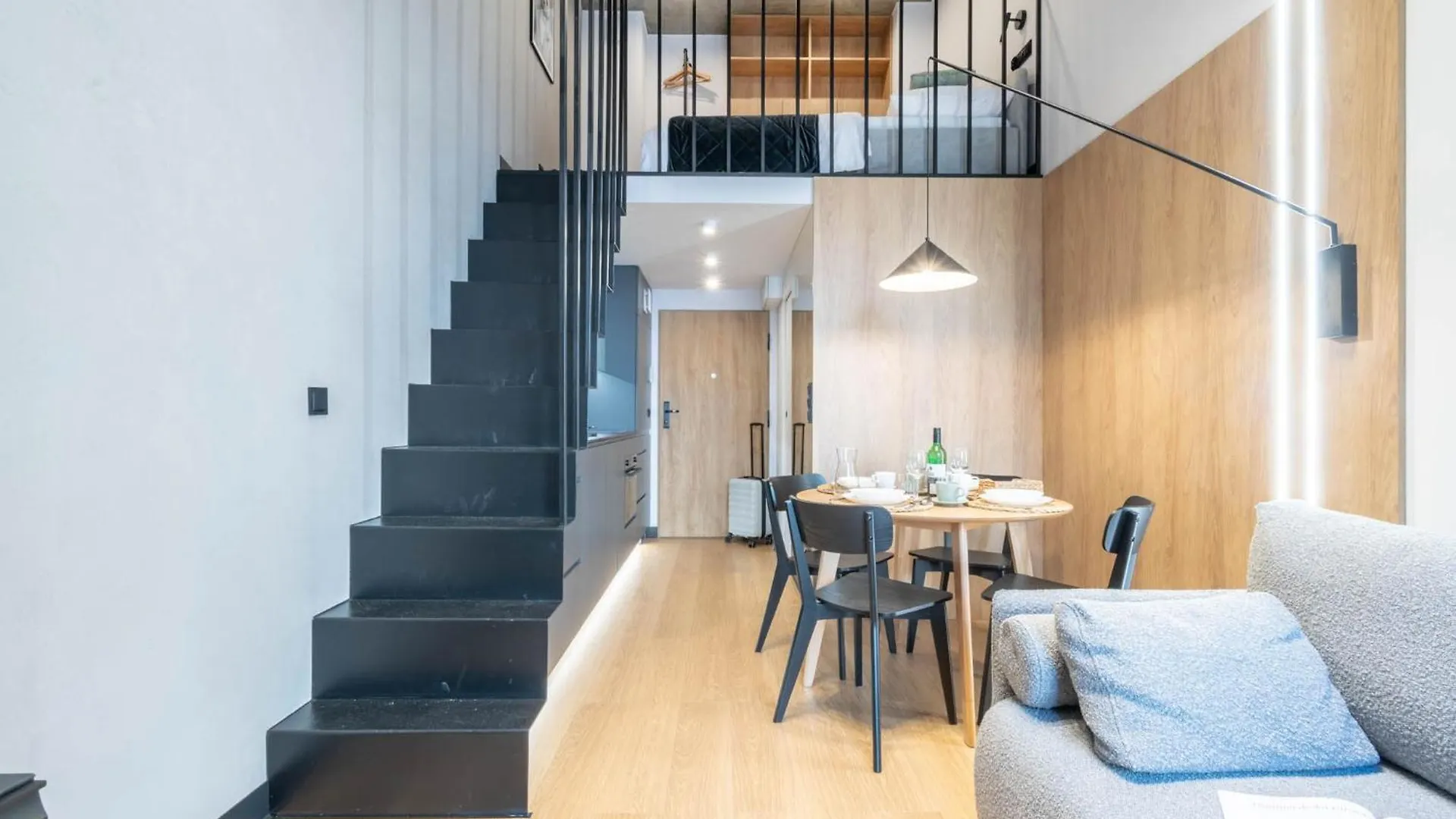 Warta Flow Apartment بوزنان 0*,