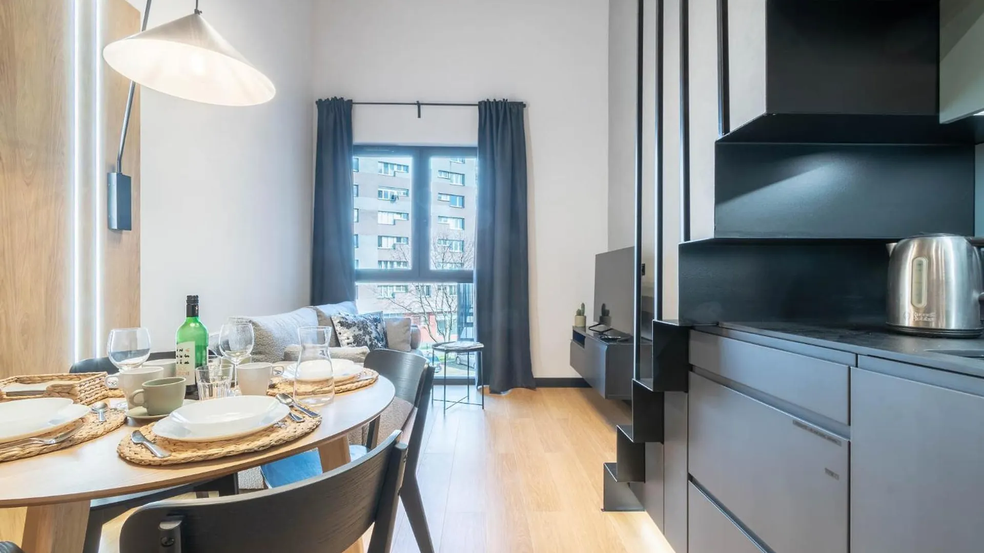 Warta Flow Apartment بوزنان بولندا