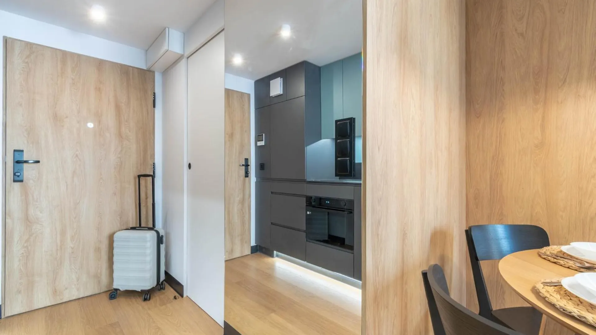 Warta Flow Apartment بوزنان