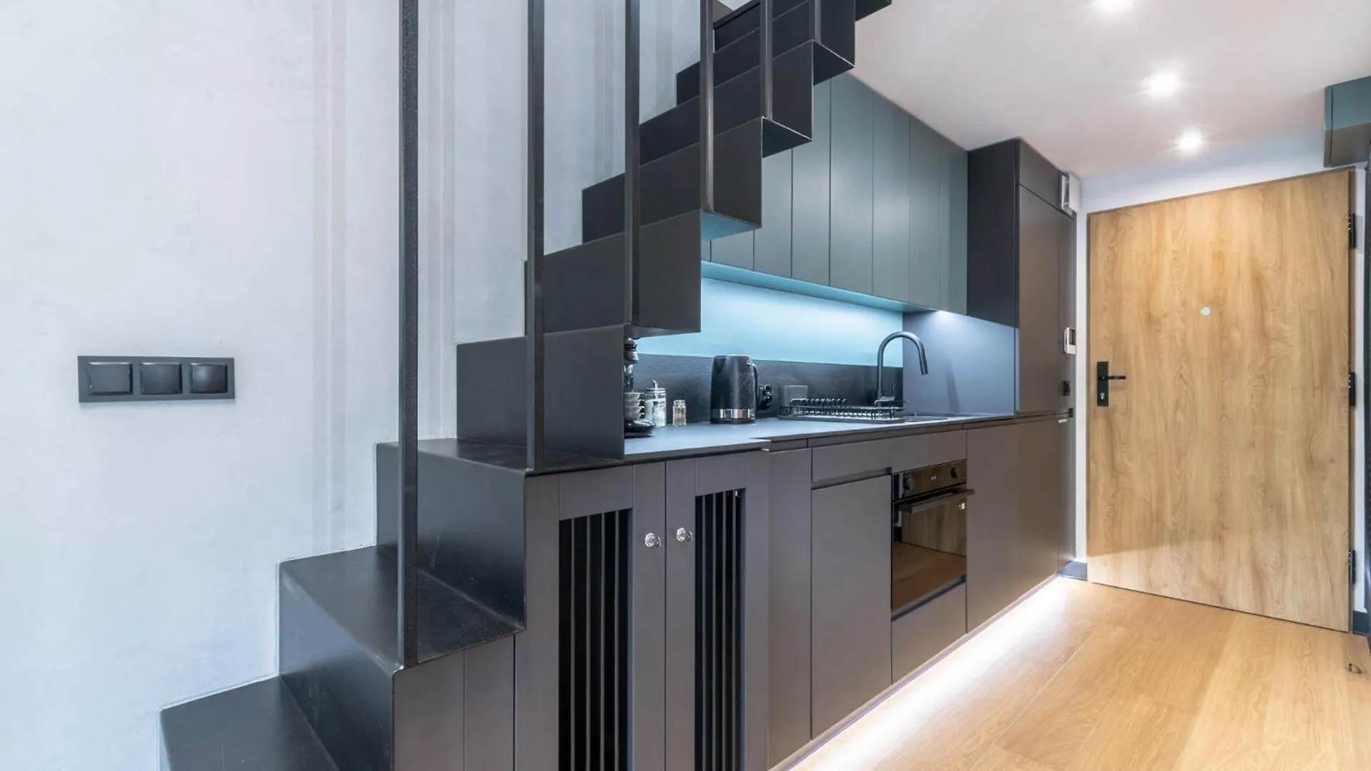 Warta Flow Apartment بوزنان بولندا