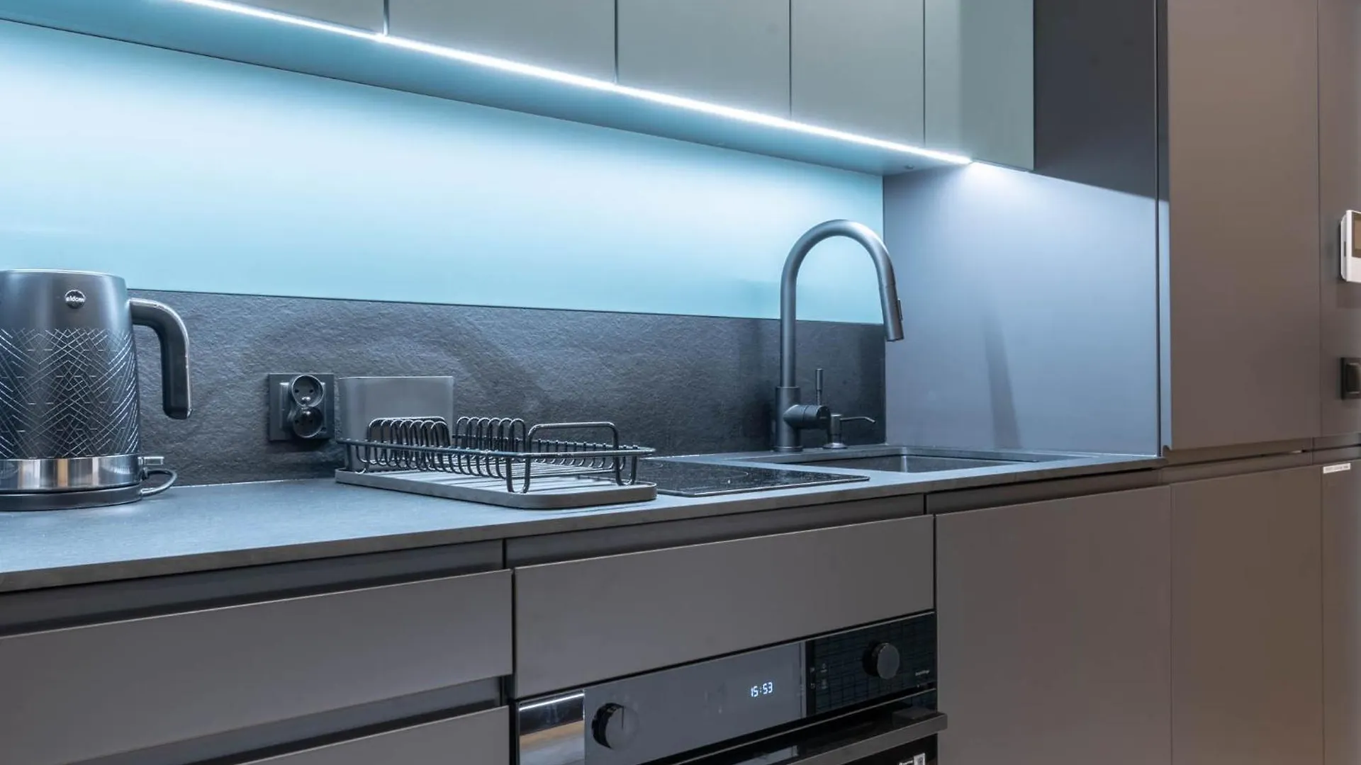 Warta Flow Apartment بوزنان